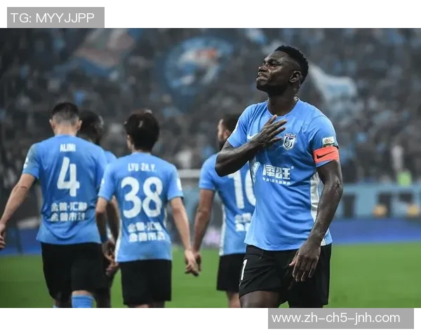 大连英博喜签两位国脚续约期待新赛季精彩表现与突破